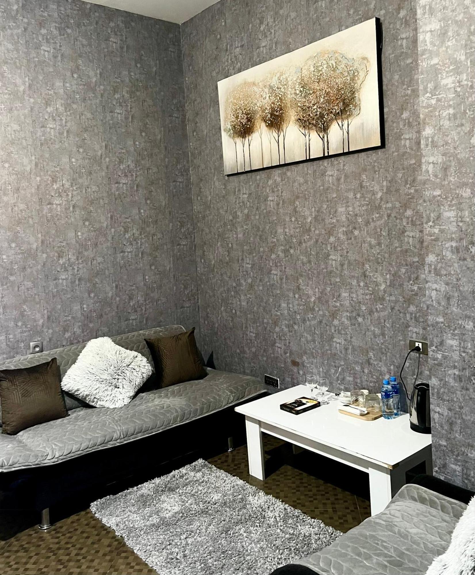 Hotel 6 Tiflis Dış mekan fotoğraf