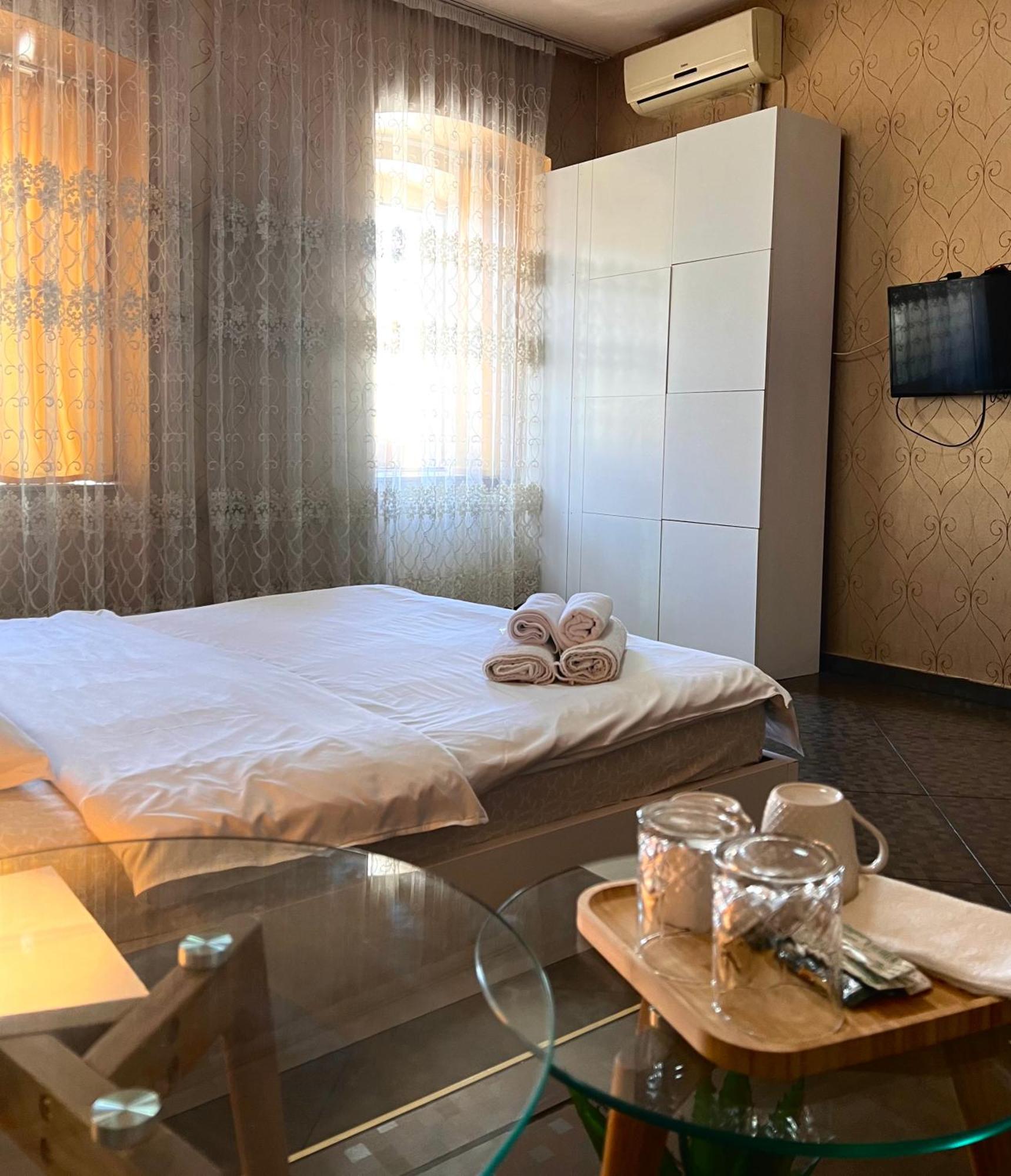 Hotel 6 Tiflis Dış mekan fotoğraf