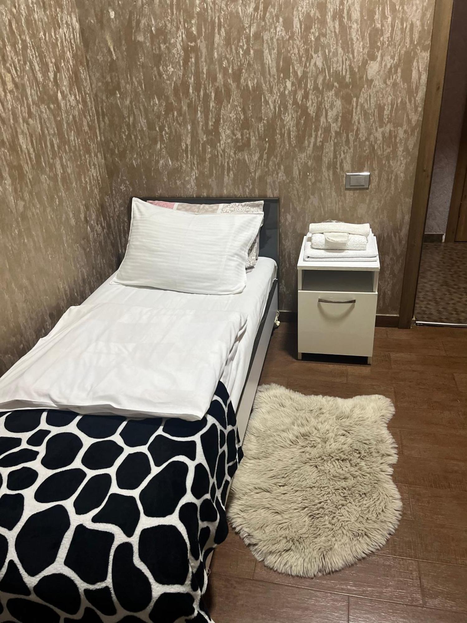 Hotel 6 Tiflis Dış mekan fotoğraf
